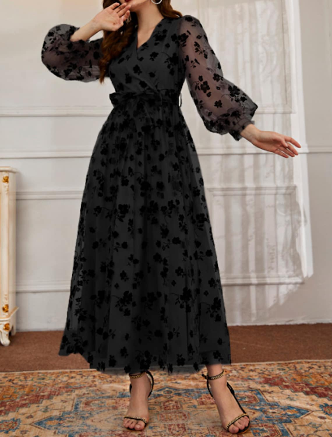 Sukienka długa z bufiastymi rękawami i wiązaniem w talii Zitella-Sukienki-Evoranow