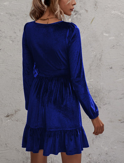 Sukienka mini z dekoltem w kształcie litery V odcinana pod biustem Jorinde-Sukienki-Evoranow
